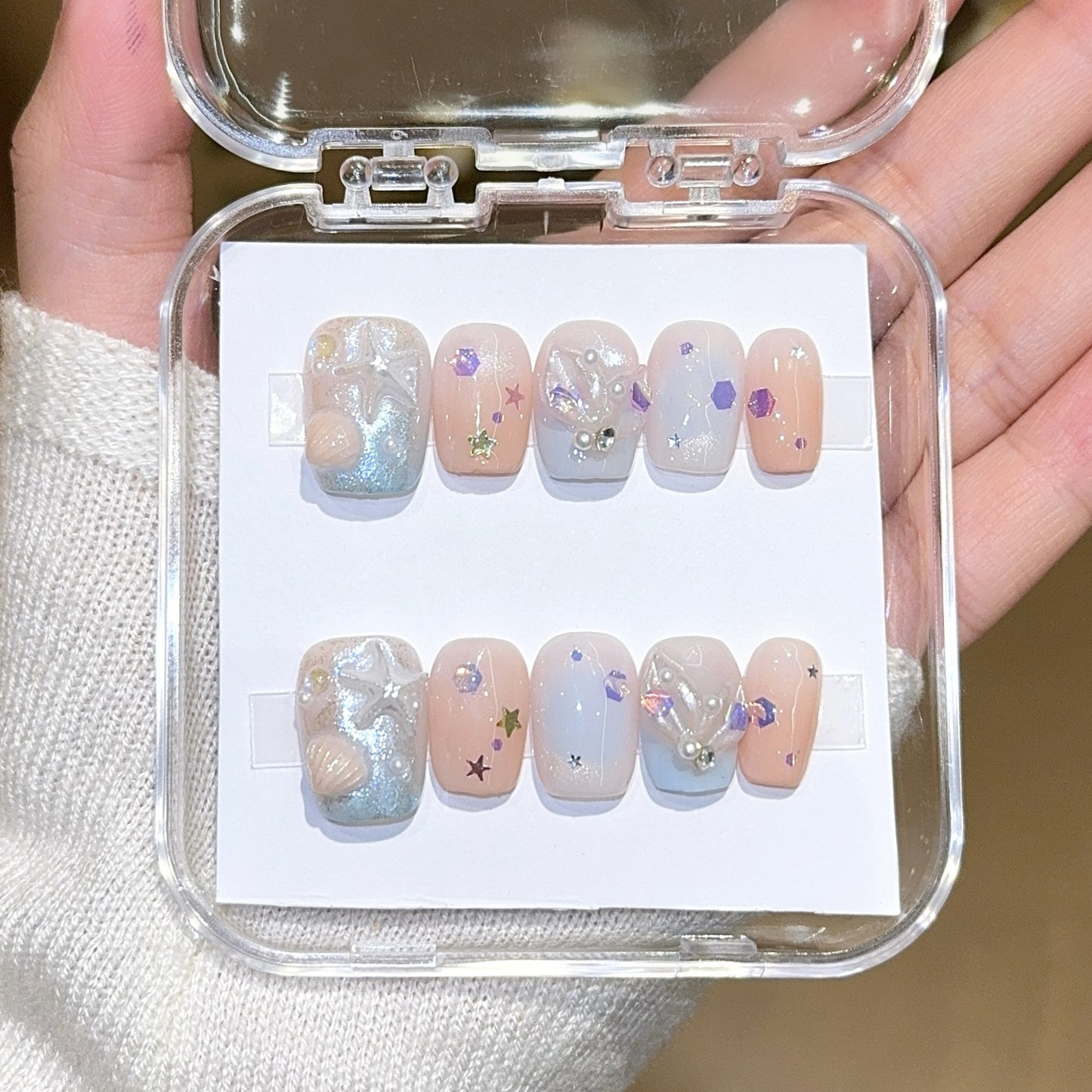 Kunstnägel mit Funkelndem Galaxy-Design Brehn