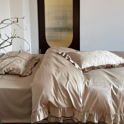 Luxuriöse Satin-Bettwäsche mit floralem Jacquard und Kontrastpaspel