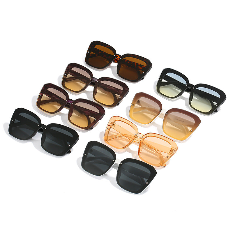 Damen oversized quadratische Sonnenbrille mit anspruchsvollem Rahmen Brehn