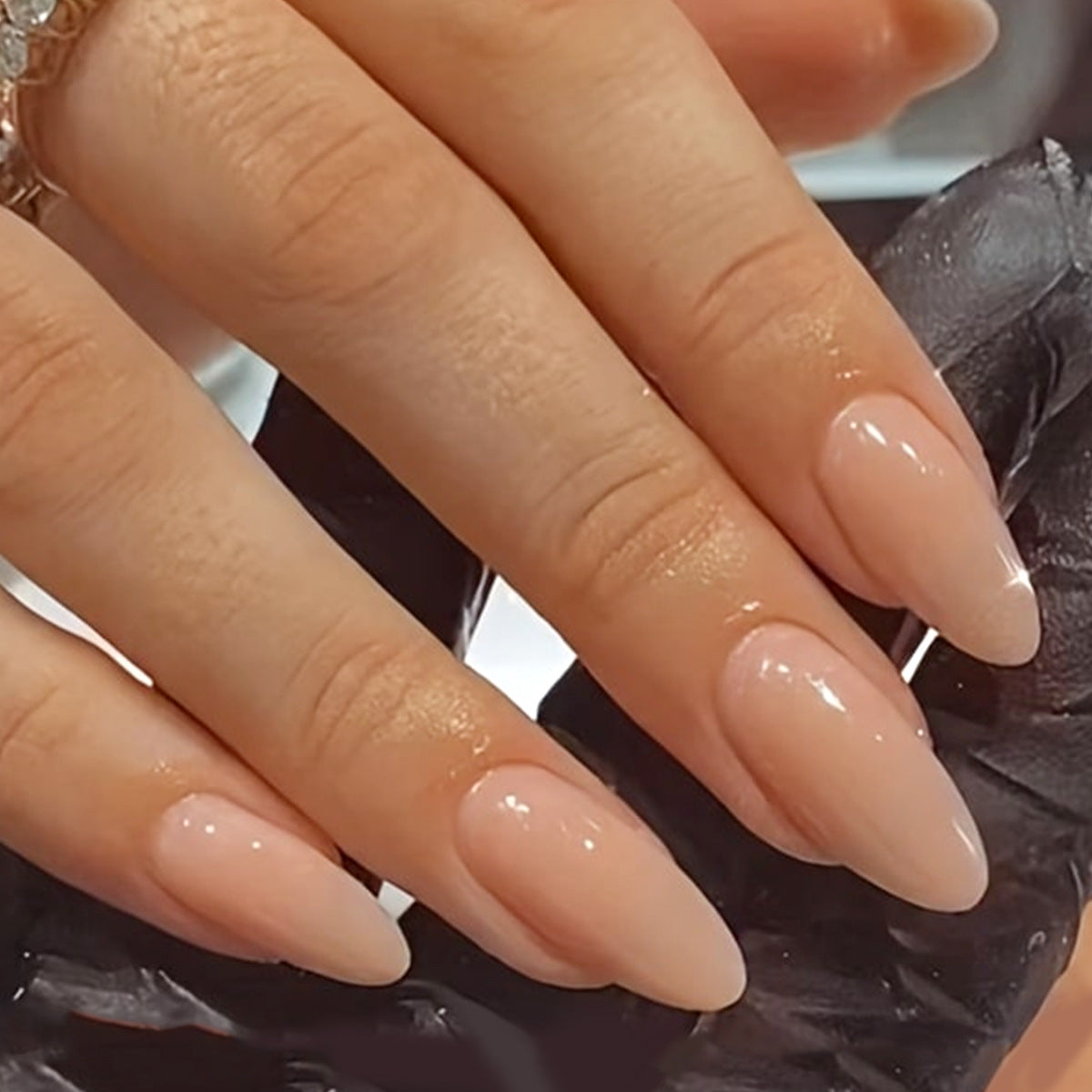 Professionelle Nagelverlängerungen Brehn