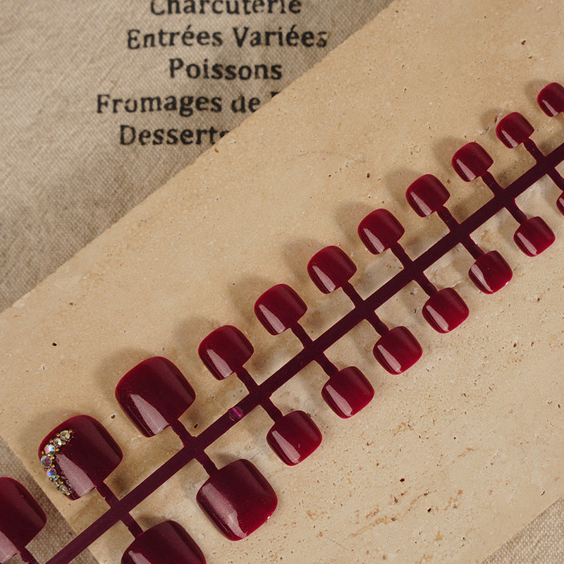 Glänzendes dekoratives Press-On-Nagelset Brehn