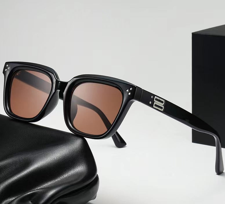Damen modische oversized Sonnenbrille mit robustem Kunststoffrahmen Brehn