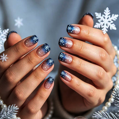 Saisonale Schneeflocke Nagelkunst Brehn
