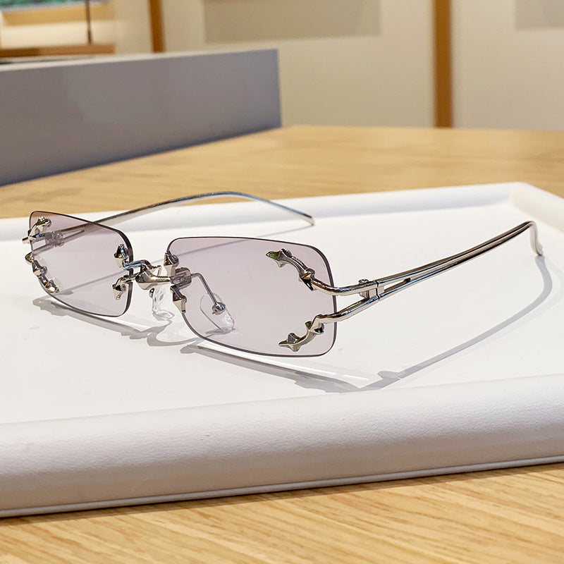 Damen modische Sonnenbrille mit filigranem Metallrahmen und transparenten Gläsern Brehn