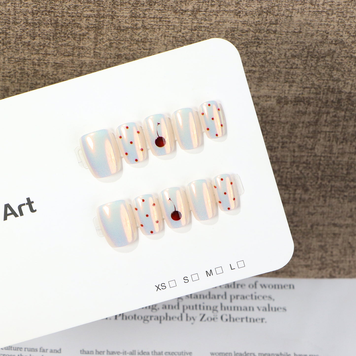 Künstlerisches Druck-Nagelkunst-Set mit Kirsch- und Pünktchen-Design Brehn