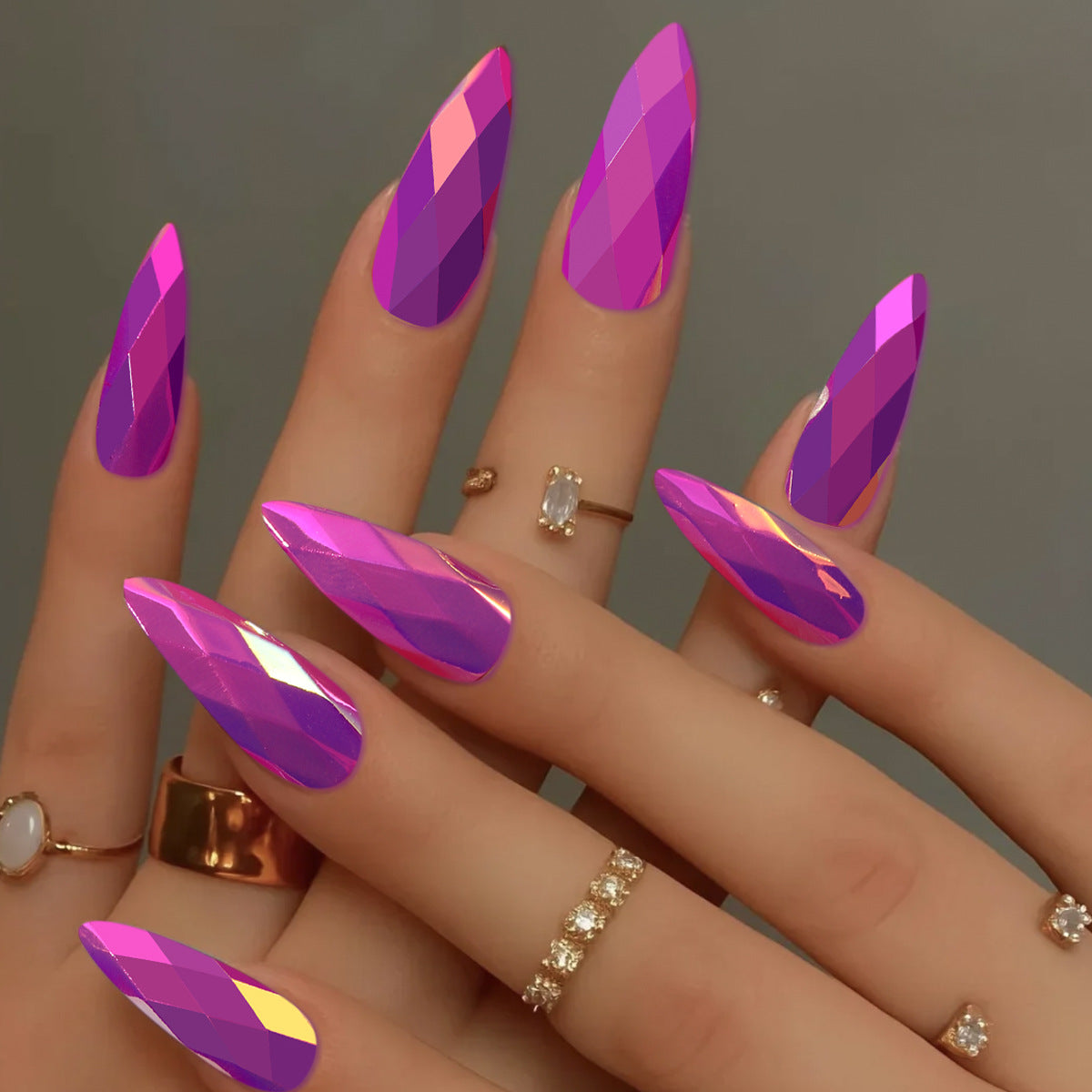 Crystal-Effekt Stiletto Nagelkunst Erweiterungen Brehn