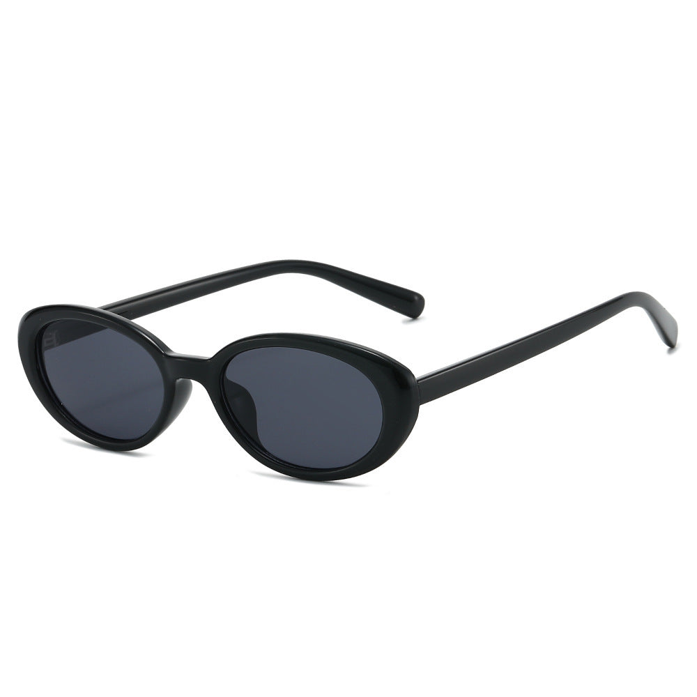 Retro-inspirierte Cat-Eye-Sonnenbrille mit transparenten Fassungen Brehn