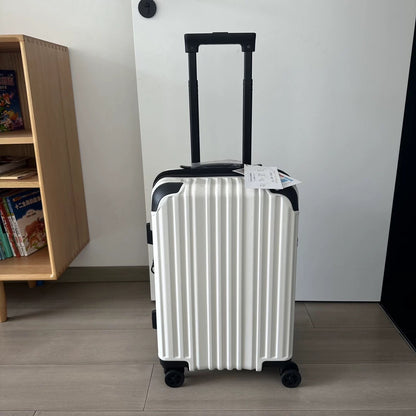 Robuster Hartschalenkoffer mit mehreren Fächern