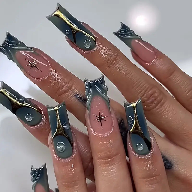 Künstlerisches abstraktes Press-On-Nageldesign Brehn