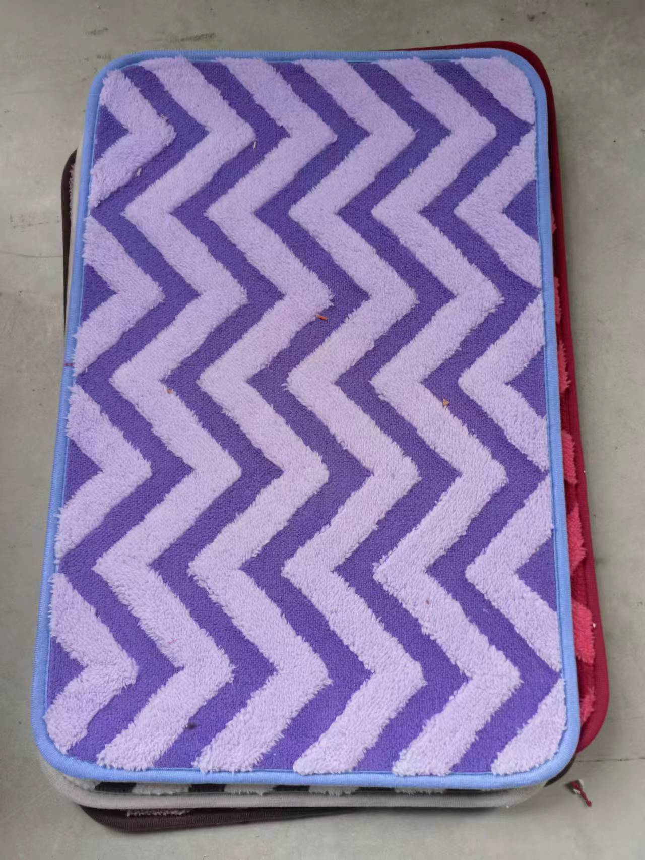 Chevron-Muster Rutschfeste Badematte Brehn