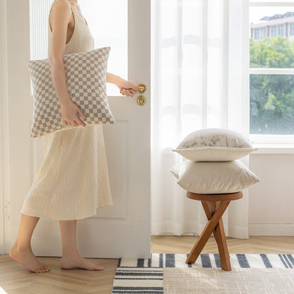 Elegantes Kissen mit floralem Design