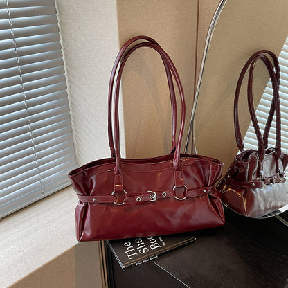 Elegante Handtasche aus Lackleder