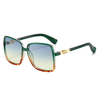 Damen Sonnenbrille mit großem Rahmen und Farbverlauf Brehn