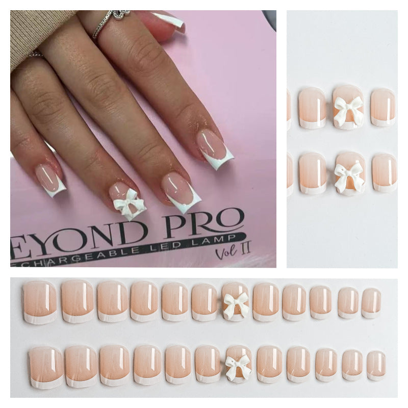 Nail Art Kunstnägel Set mit eleganten Schleifenakzenten Brehn