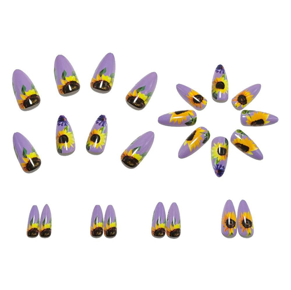 Kunstnägel mit aufwendigen Sonnenblumen-Motiven Brehn