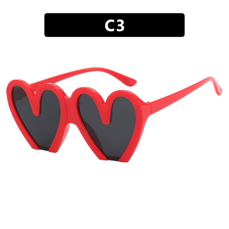 Damen Herzförmige Sonnenbrille mit robustem Kunststoffrahmen und UV-Schutz Brehn