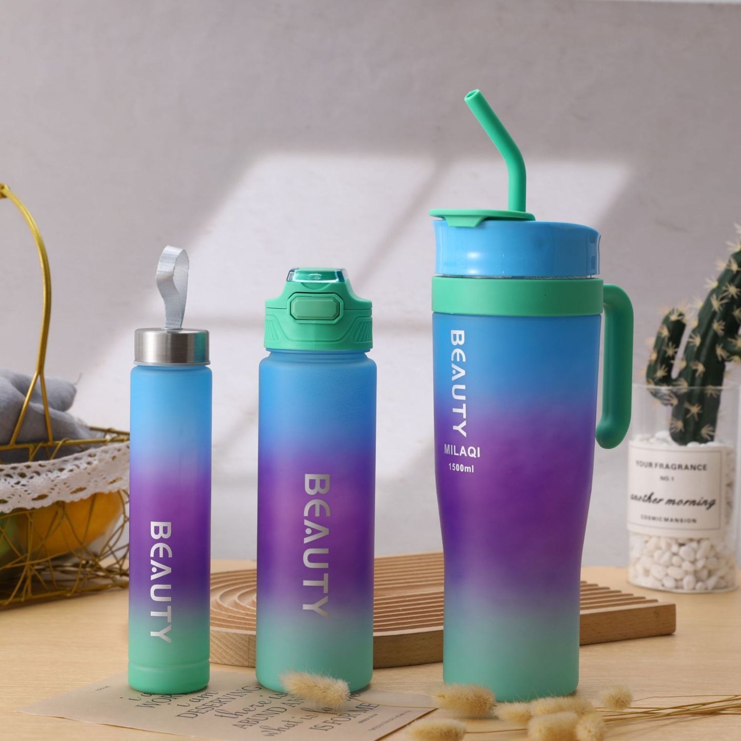 Damen stilvolle und praktische Wasserflasche mit Motiv und Zeitmarkierung Brehn