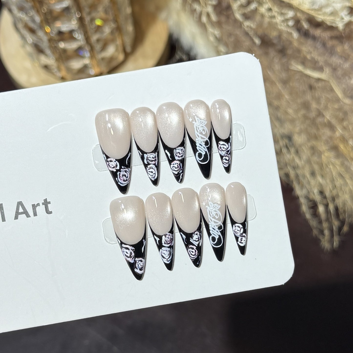 Blumiger und glänzender Press-On Nagelset Brehn