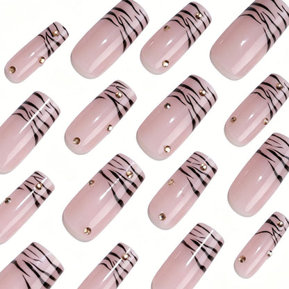 Elegantes Press-On-Nail-Design Brehn