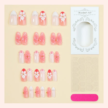 Kreatives Kunstnagelset mit floralen Details Brehn