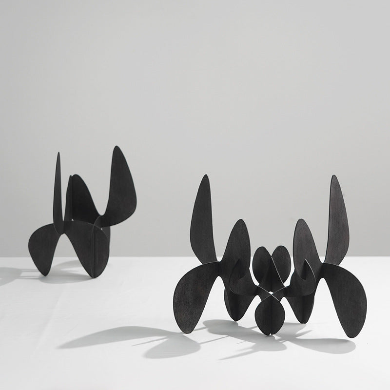 Abstrakte dekorative kinetische Skulptur