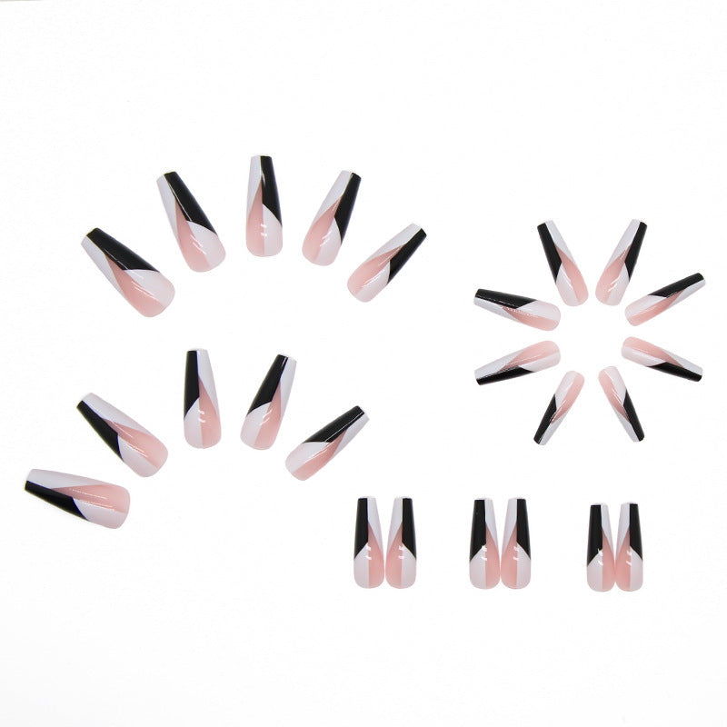 Kunstnagelset mit modernen geometrischen Designs Brehn