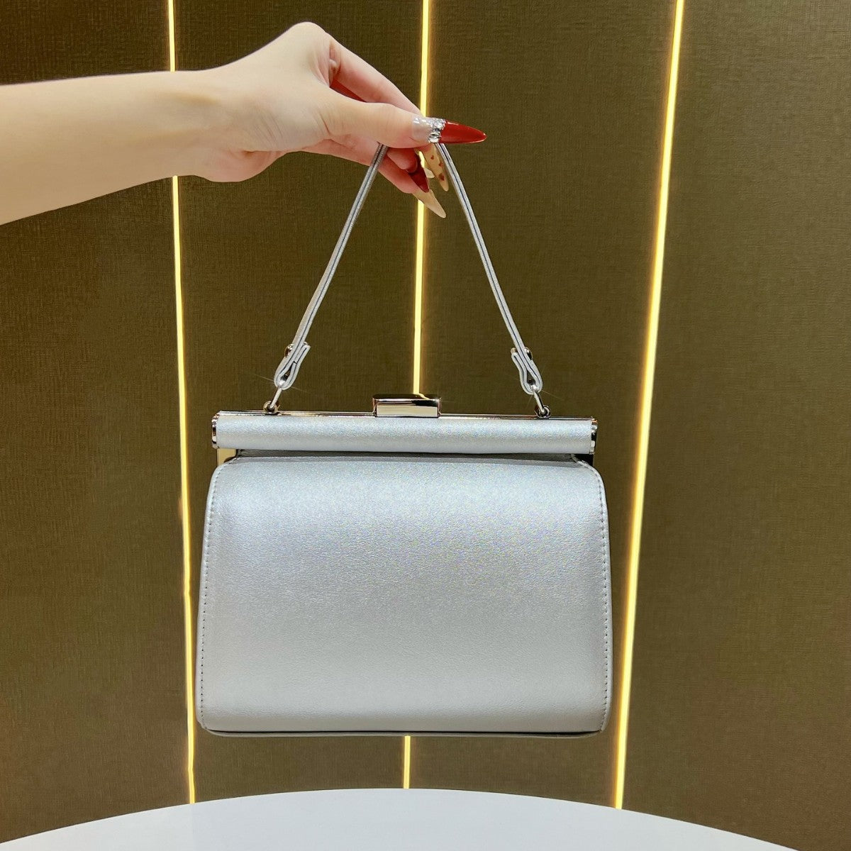 Glamourös Satin Abendhandtasche