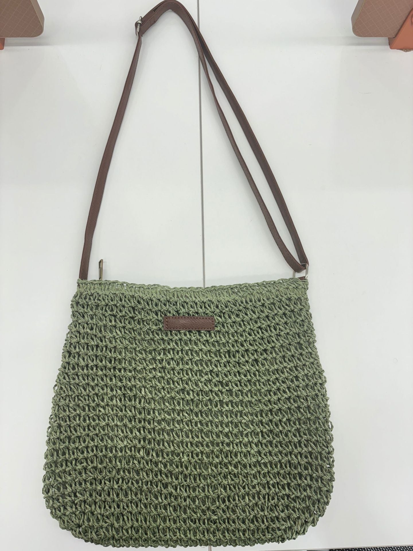 Praktische Handtasche Aus Geflochtenem Naturmaterial Brehn