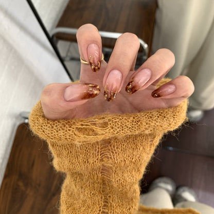 Elegante Glitter Ombre Nagelverlängerungen