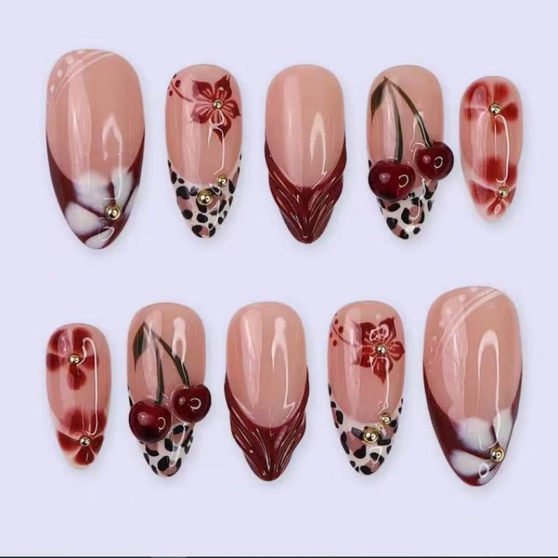 Künstlerisches Floral- und Stern-Applikationen Press-On Nagelset Brehn