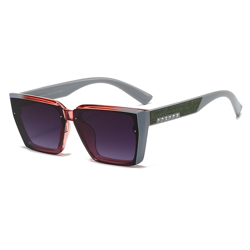 Damen stilvolle Sonnenbrille mit funkelnden Akzenten Brehn