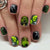 Halloween-inspiriertes Press-On-Nagelkunst-Set Brehn