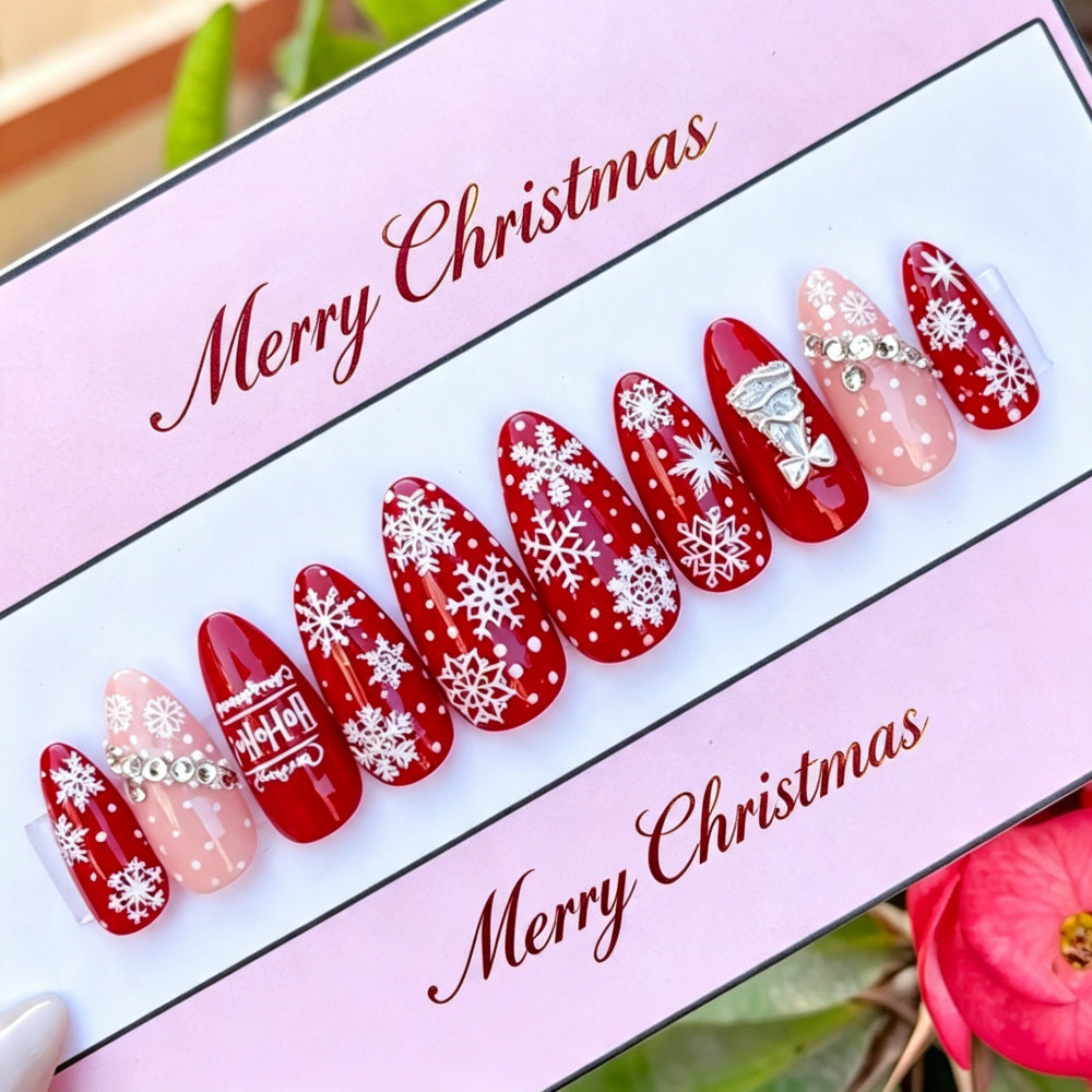 Kunstnägel im festlichen Weihnachtsdesign Brehn