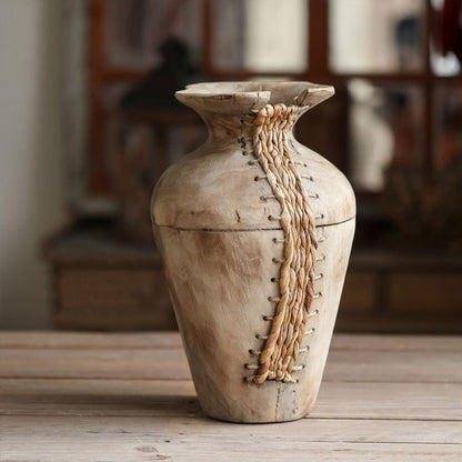 Strukturierte dekorative Keramikvase