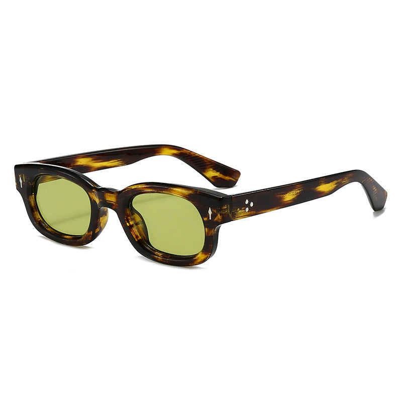 Damen stylische Sonnenbrille im trendigen Rahmen Brehn