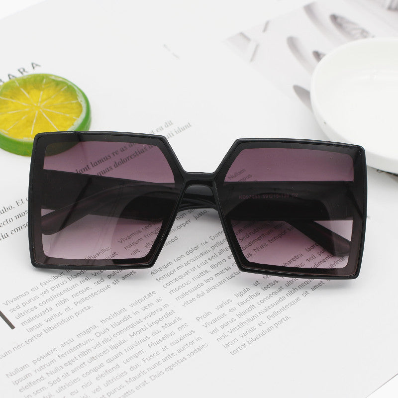 Damen Modische Oversized-Sonnenbrille mit kantigem Design Brehn