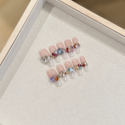 Handgefertigtes dekoratives Press-On-Nagelset