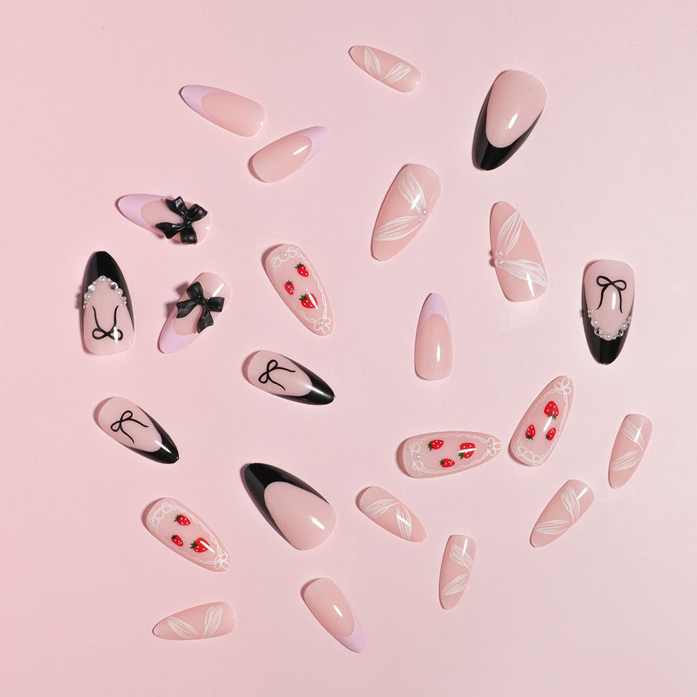 Künstlerisches DIY Press-On Nagelset Brehn