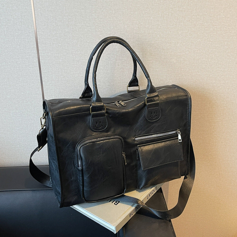 Multifunktionale Reisetasche Mit Robustem Material Brehn