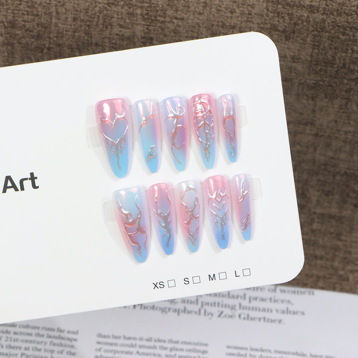 Künstlerisches Nagelkunstset mit einzigartigen Designs Brehn