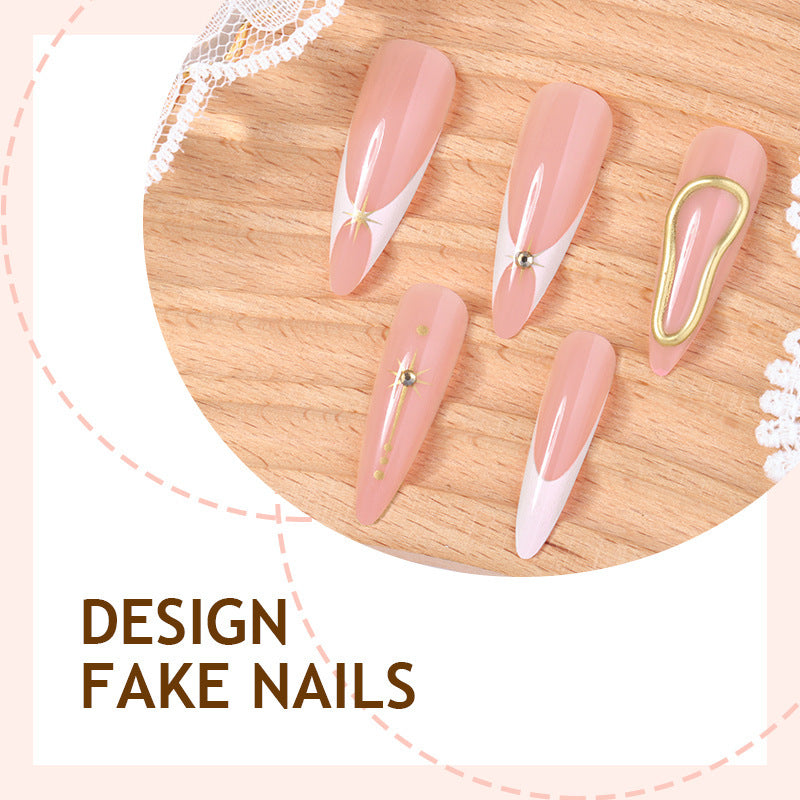 Kunstnagelset mit glamourösen Strass- und dekorativen Elementen Brehn