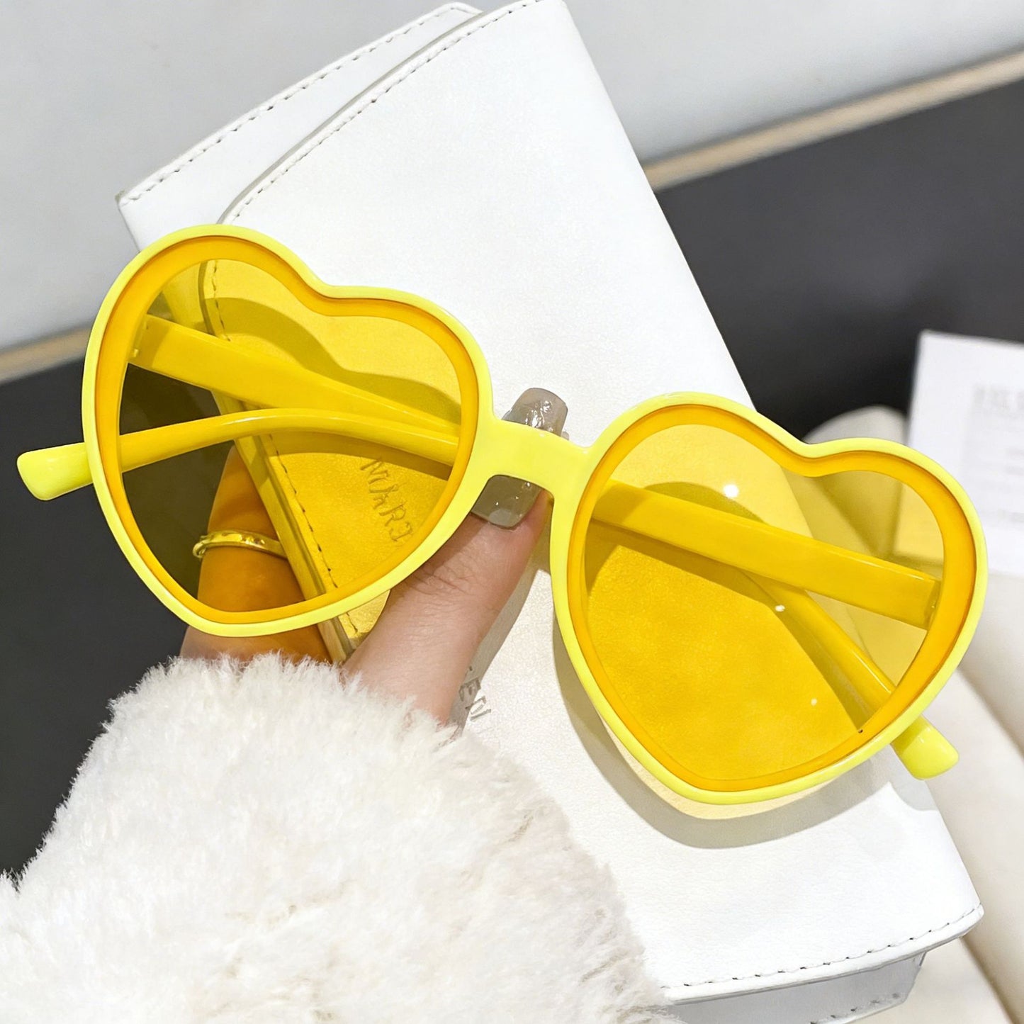 Herzförmige Sonnenbrille Brehn