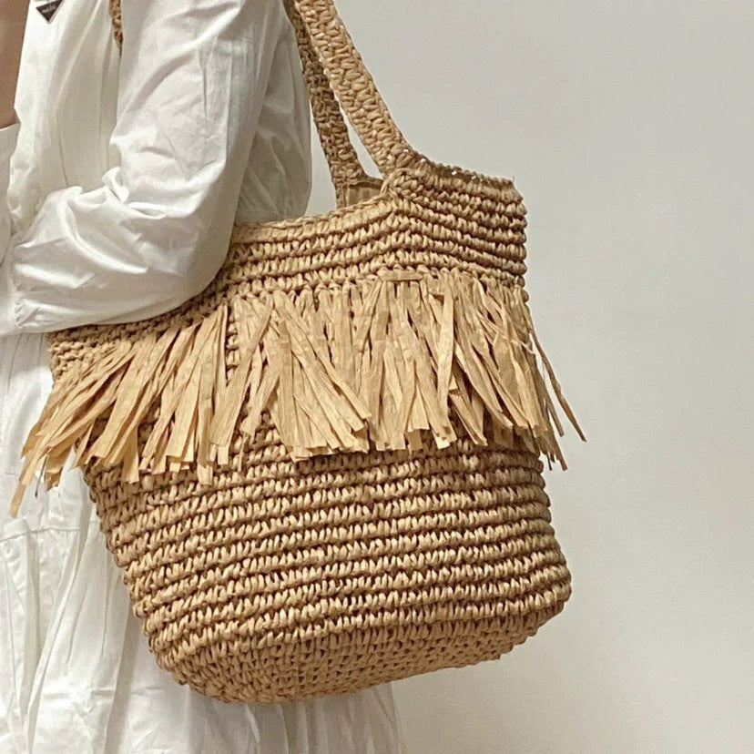 Große Tragetasche mit Fransigen Details Brehn