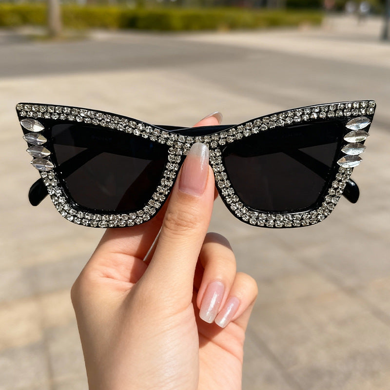 Rhinestone-betonte Katzenaugen-Sonnenbrille Brehn