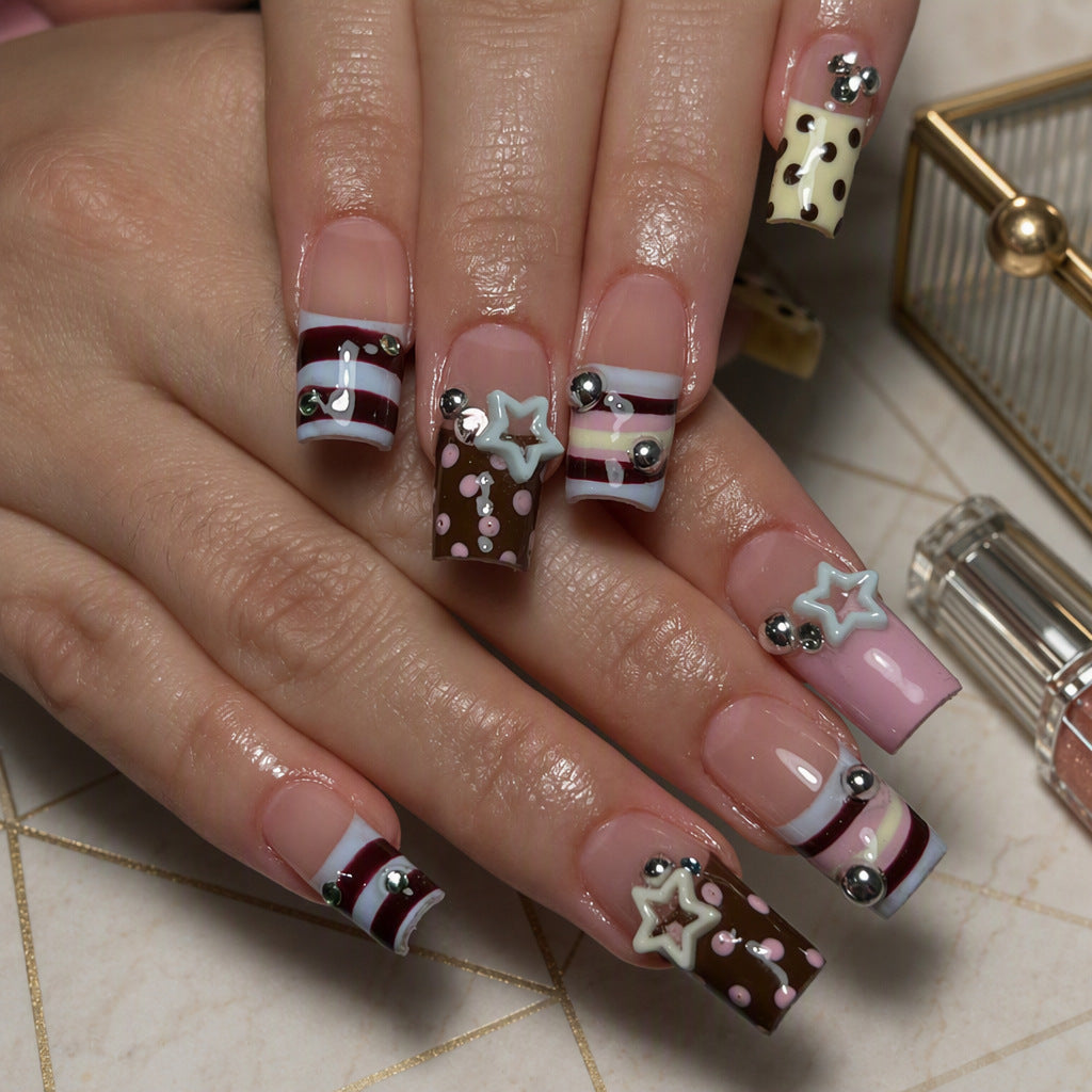 Künstliche Nagelkunst Brehn