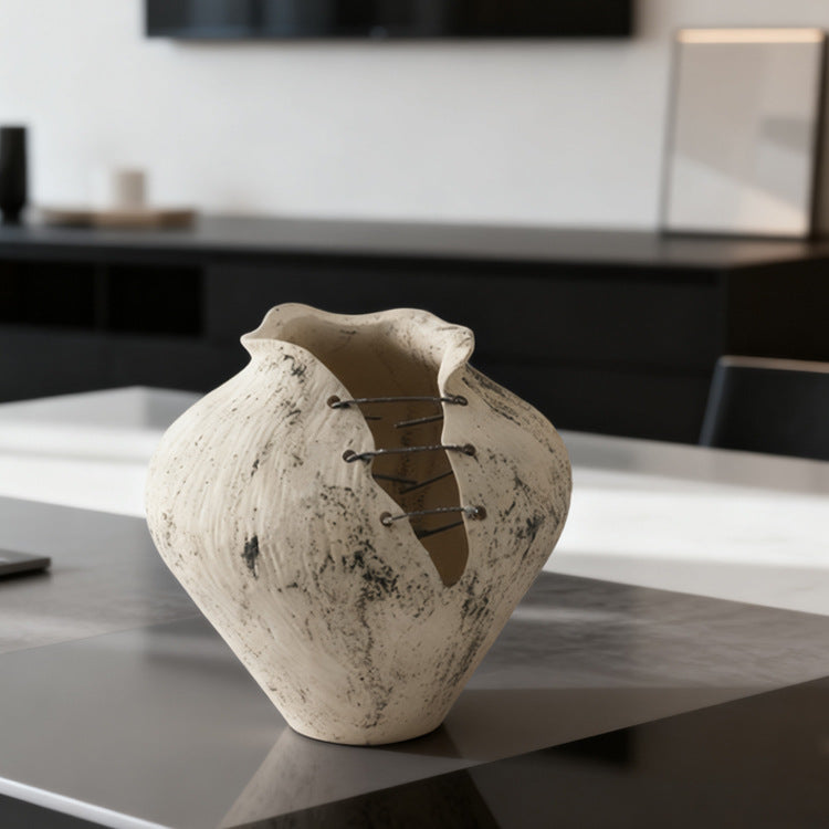 Künstlerische moderne dekorative Vase