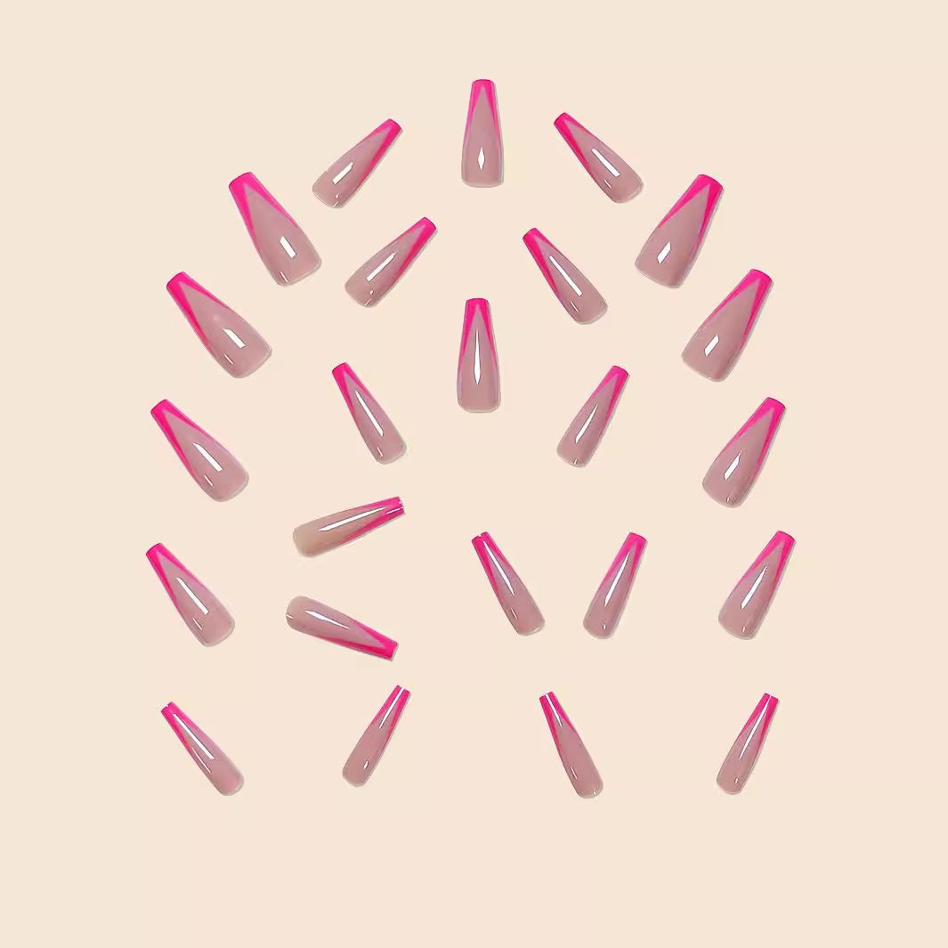 Kreative Stiletto Nagelverlängerungen