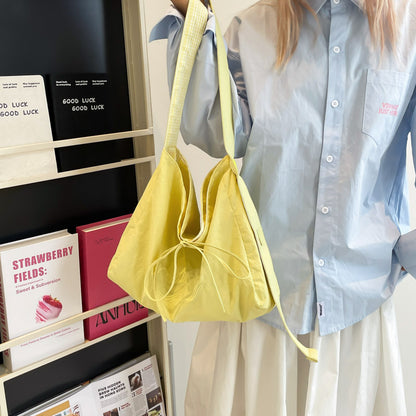 Stylische Minimalistische Slingtasche