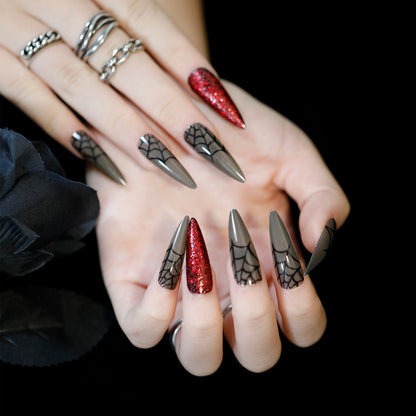 Kunstvolle Nagelverlängerungen mit kreativen Augen-Design Brehn