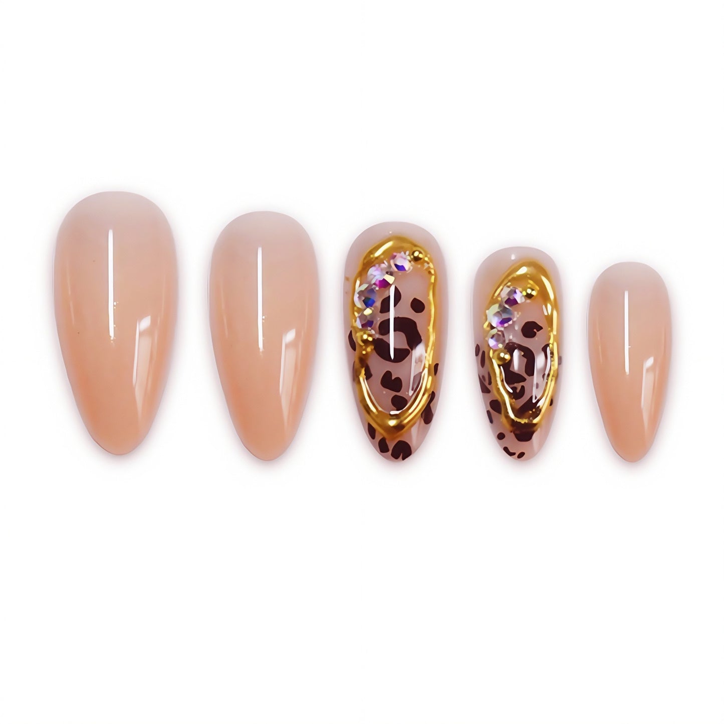 Stiletto-Nagelkunst-Erweiterungen mit Tierdruckdesign Brehn